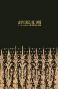 Lumieres de soie: soieries tissees d or de la collection riboud